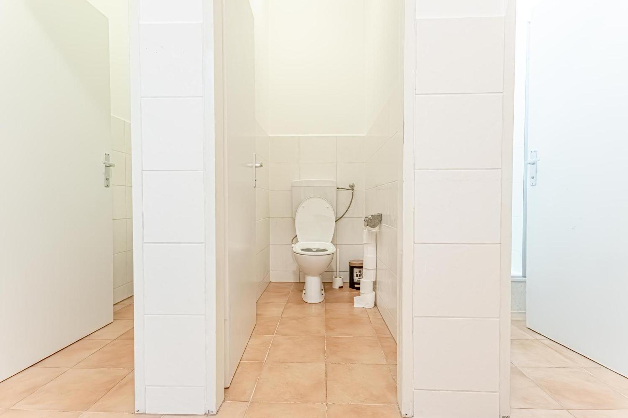 Loevly Shared 6Br With Garden Near Danube & Millenium City Wien Ngoại thất bức ảnh