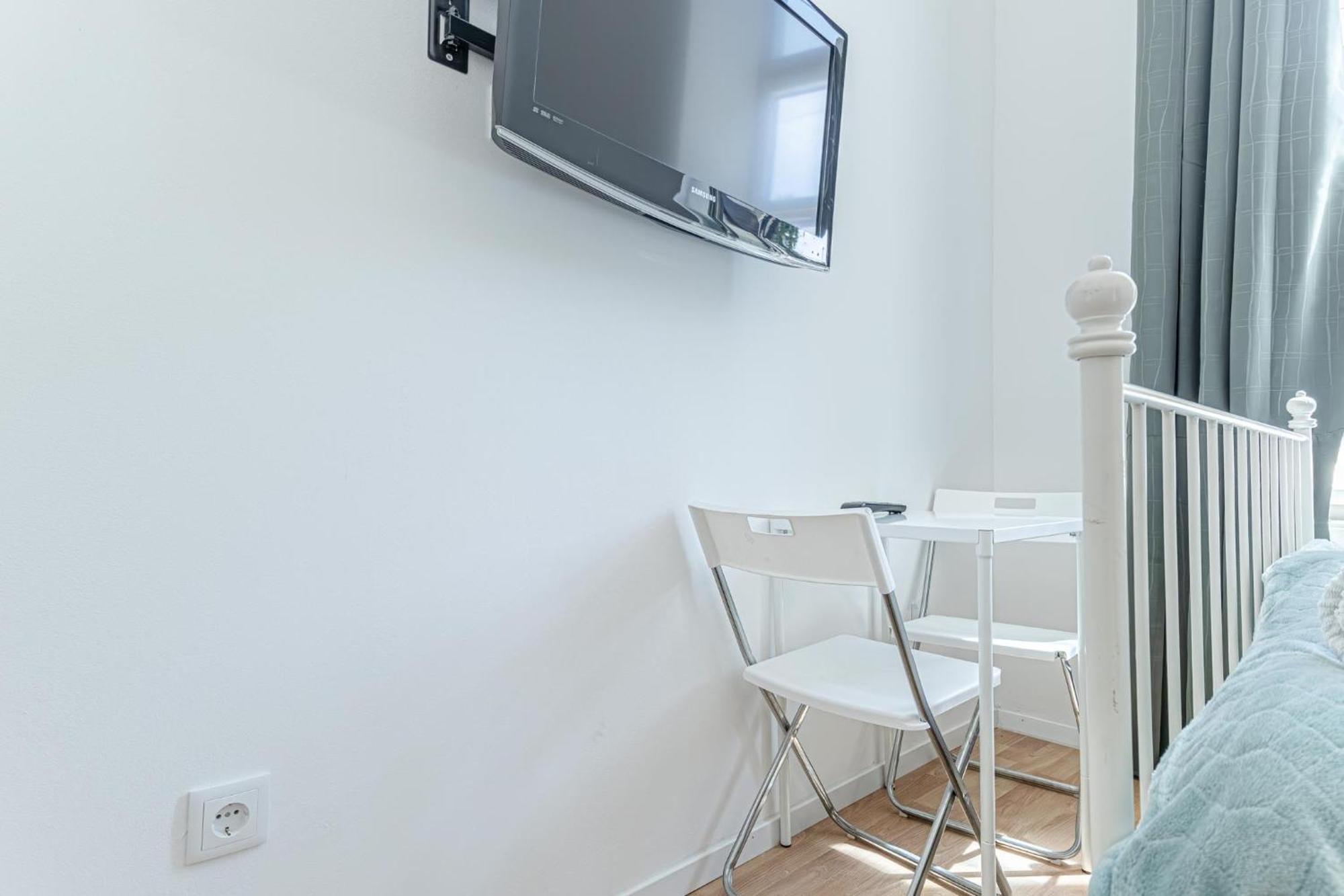 Loevly Shared 6Br With Garden Near Danube & Millenium City Wien Ngoại thất bức ảnh